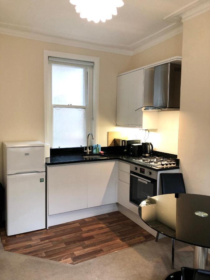 Stylish Maisonette And Studio In Victoria 伦敦 外观 照片