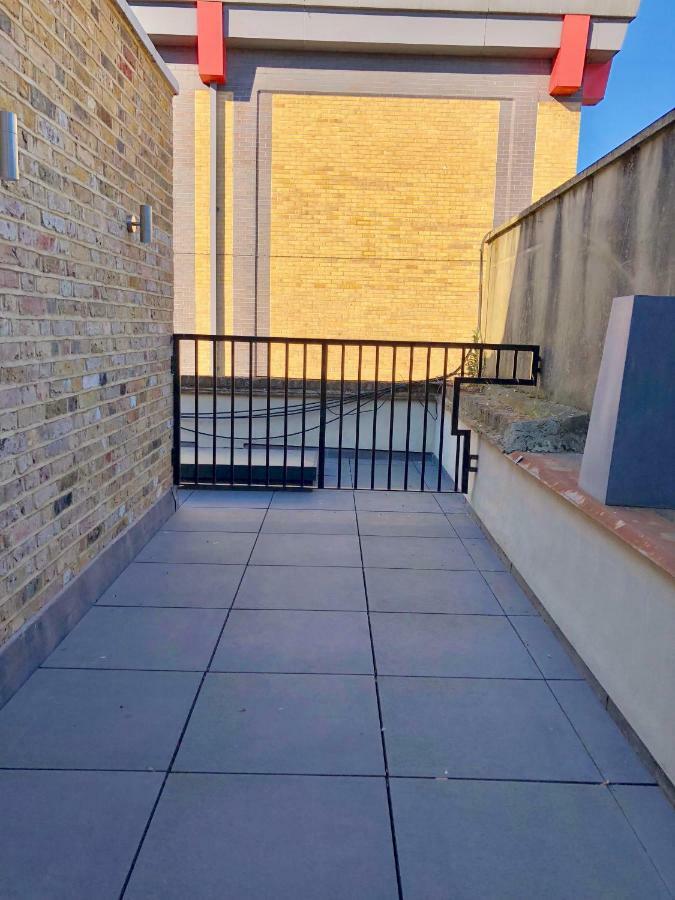 Stylish Maisonette And Studio In Victoria 伦敦 外观 照片