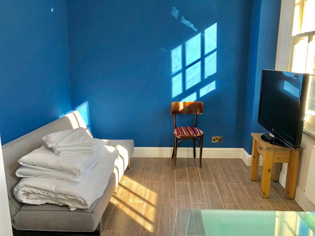 Stylish Maisonette And Studio In Victoria 伦敦 外观 照片